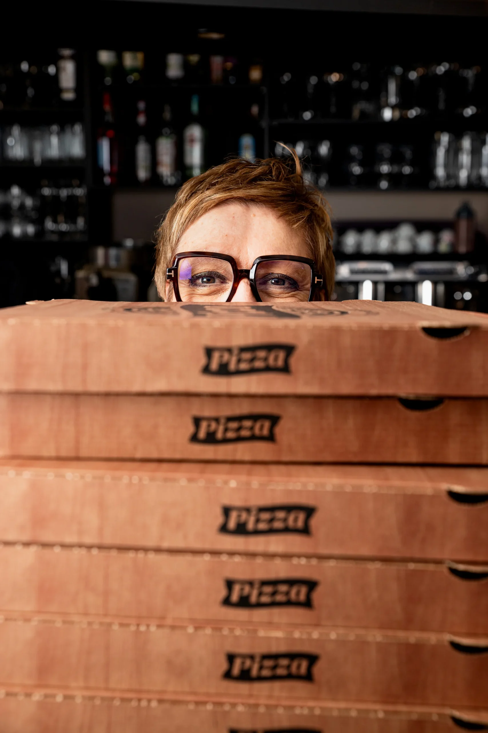 Pile de boîtes à pizza à emporter
